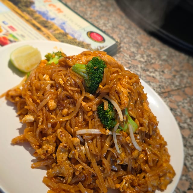 Pad Thai (Chef’s Choice).