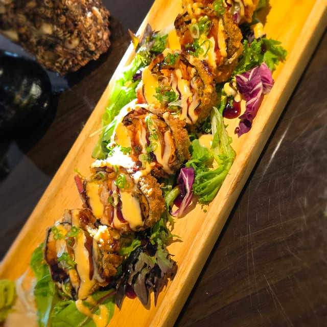 Las Vegas Roll (Fried Roll).
