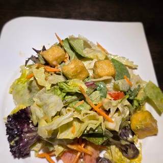 Avocado Tofu & Salad