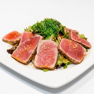 Seared Tuna Salad